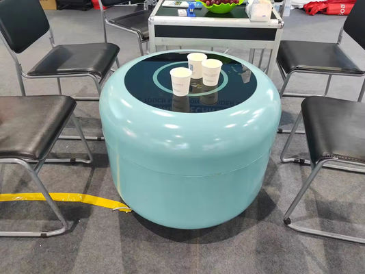 স্মার্ট মোবাইল রেফ্রিজারেটর এক্স১ বহনযোগ্য ইউনিভার্সাল হুইল সহ হাইড্রোলিক লিফটিং কভার 130L রেফ্রিজারেটর ওয়্যারলেস চার্জ