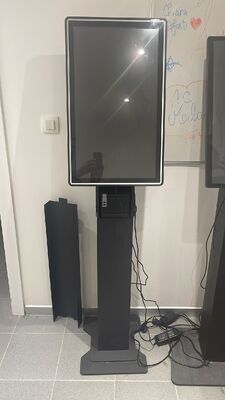 Capacitive Touch Self-Service Ordering Kiosk with QR Scanner Camera Receipt Printer